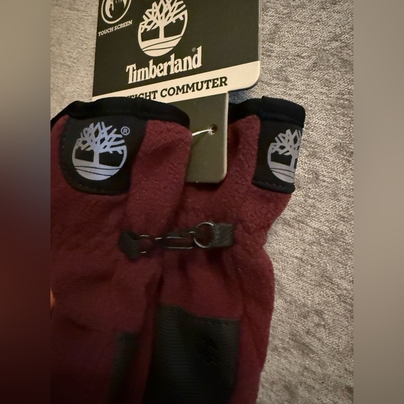 NWT Timberland Men’s Midweight Commuter Gloves, Touch Screen - Red and Black, XL - Picture 3 of 6